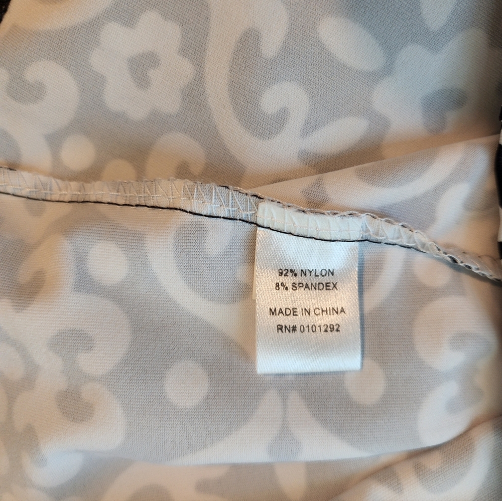 Lulu-B Black and White Patterned Blouse - Picture 7 of 7